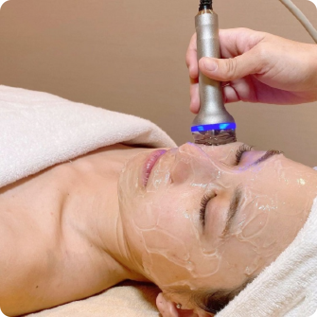 에디션성형외과 3D CT 분석 장면